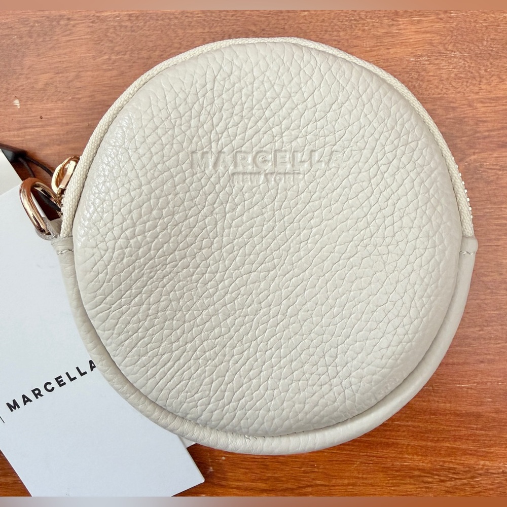 Marcella NYC Maiya Genuine Leather Circle‎ Zip Coin Purse Bone Pebble Cream NWT - Picture 3 of 5
